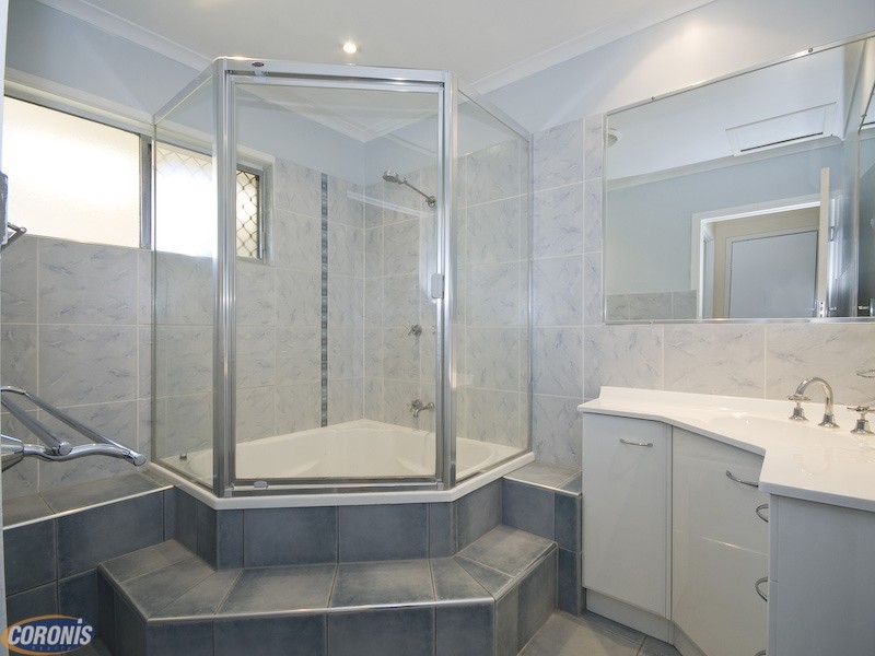 Stafford Heights QLD 4053