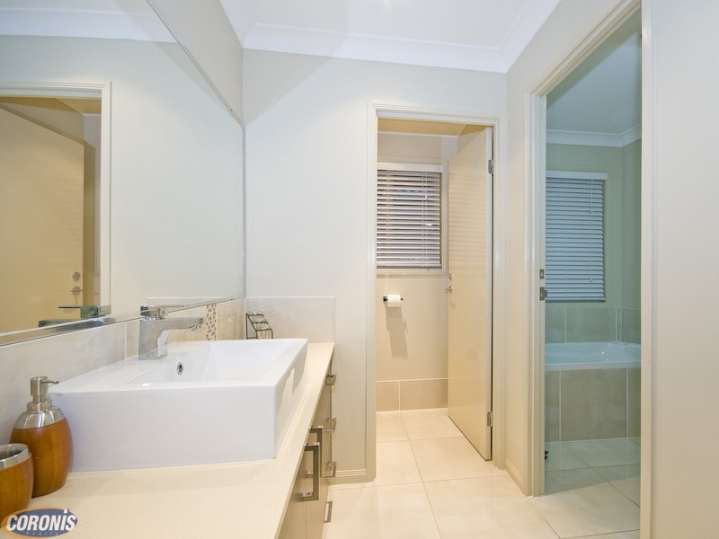 Bridgeman Downs QLD 4035