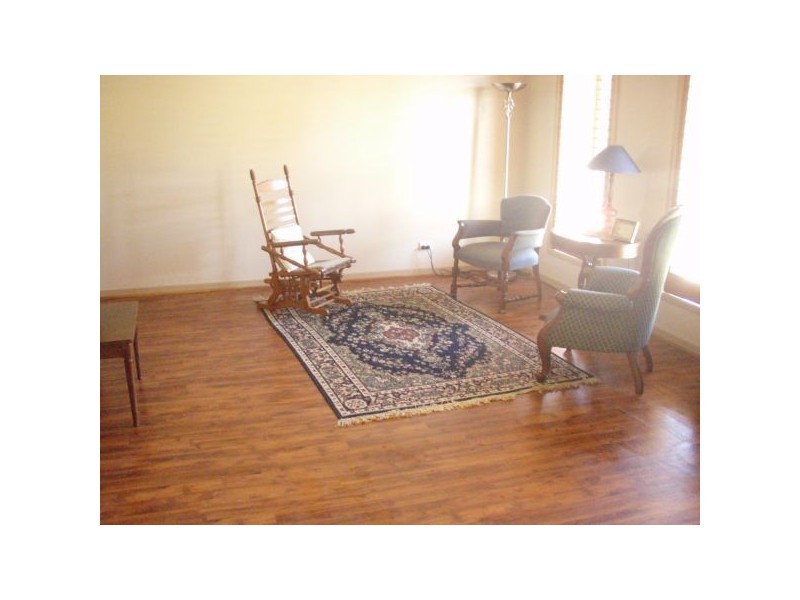 17 Links Crescent, Joyner QLD 4500