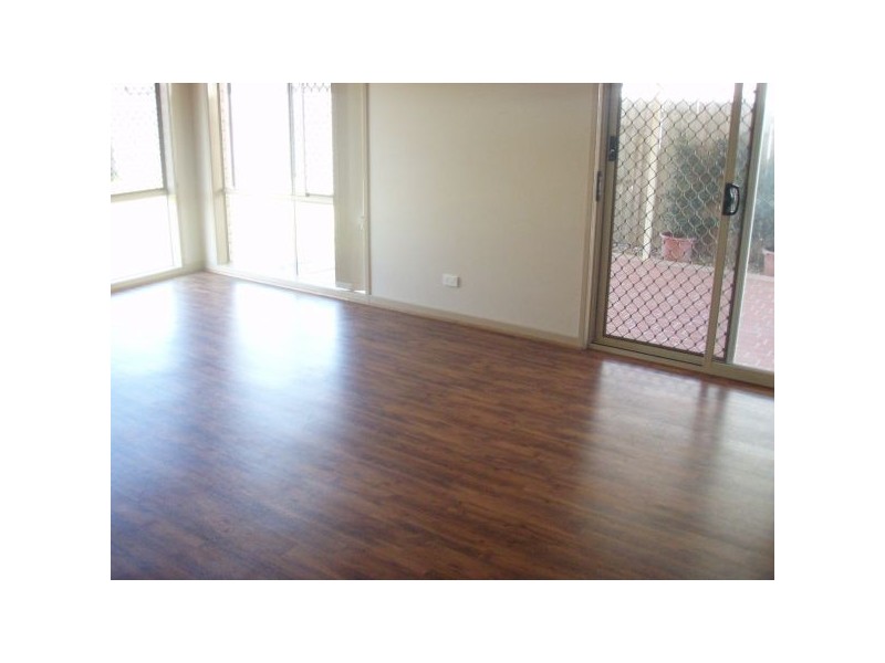 17 Links Crescent, Joyner QLD 4500