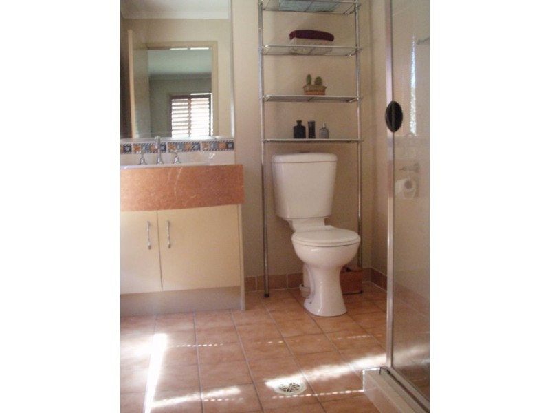 17 Links Crescent, Joyner QLD 4500