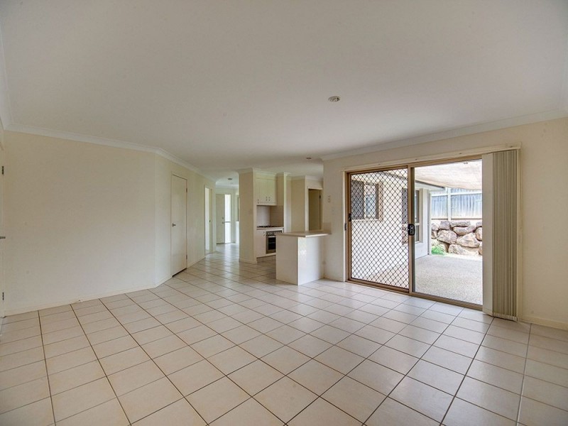 4 Tenzing Court, Warner QLD 4500