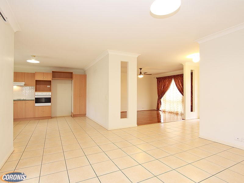 9 Schoolside Place, Bracken Ridge QLD 4017