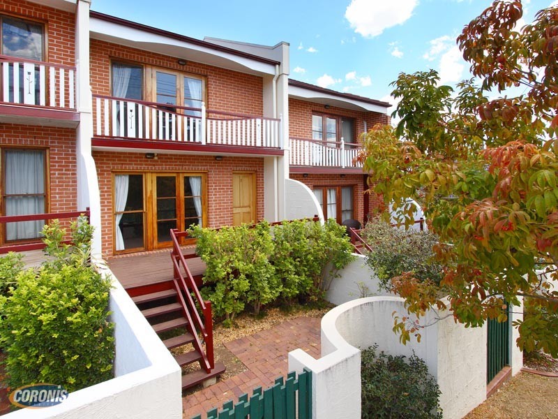 2/63 Montpelier Street, Clayfield QLD 4011