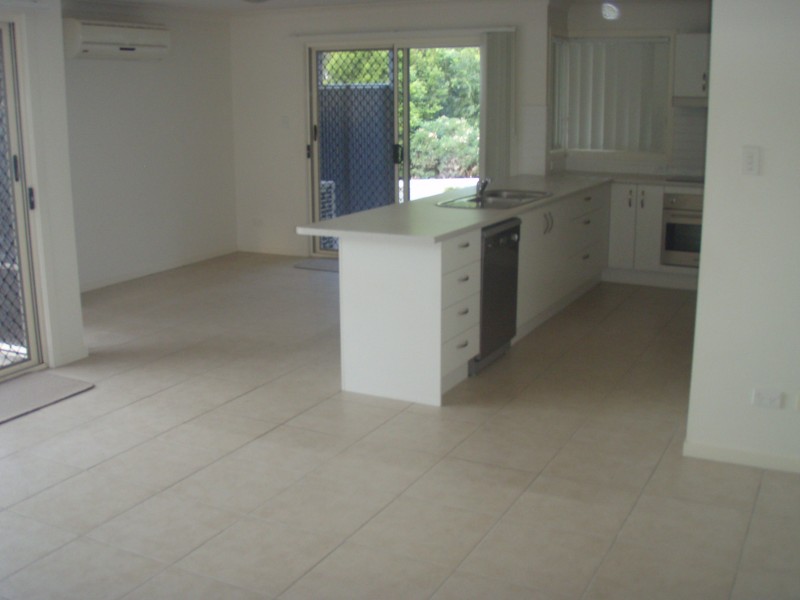 1/64 Station Road, Lawnton QLD 4501