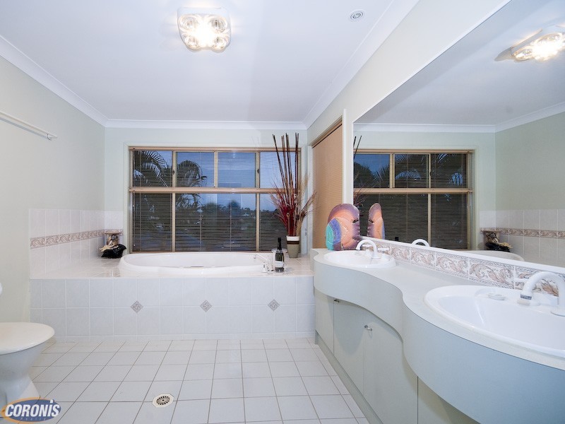 Eatons Hill QLD 4037