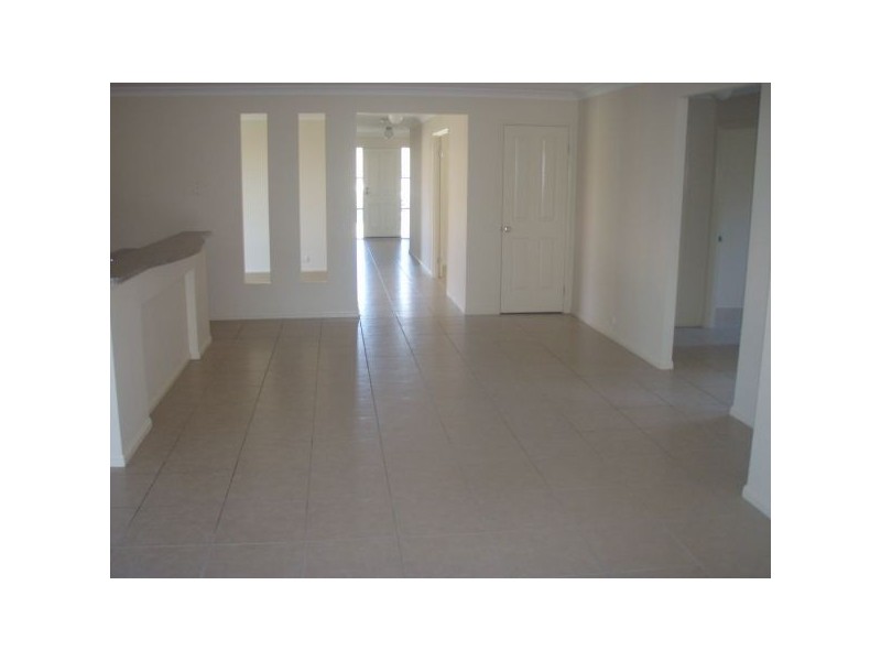 1 Avondale Road, Warner QLD 4500