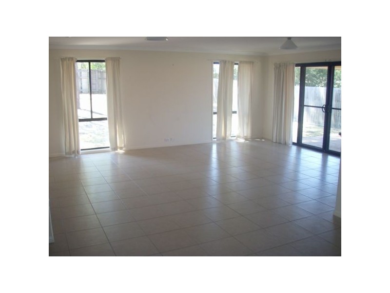 1 Avondale Road, Warner QLD 4500