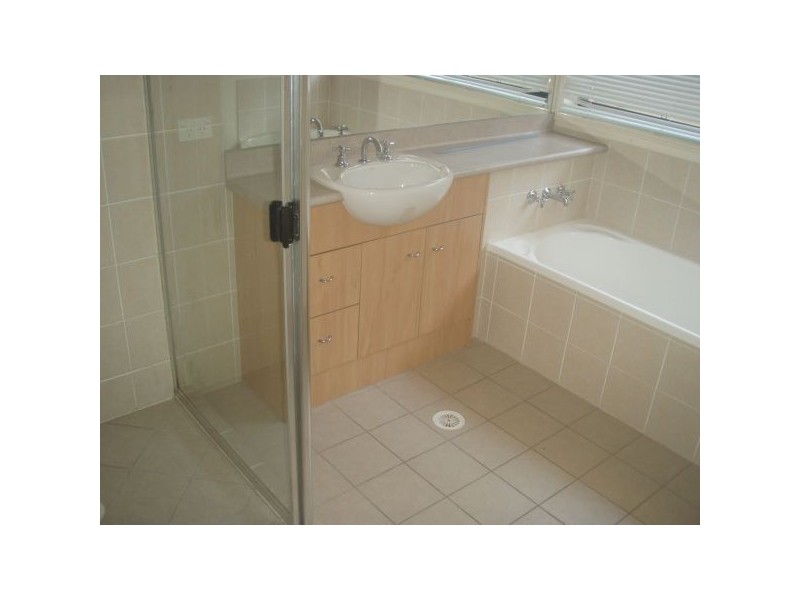 1 Avondale Road, Warner QLD 4500