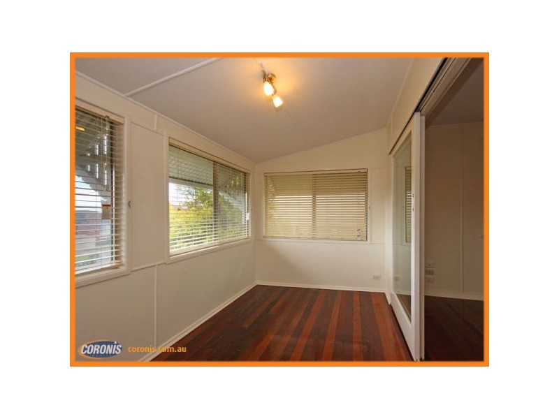 15 Neal Street, Brighton QLD 4017