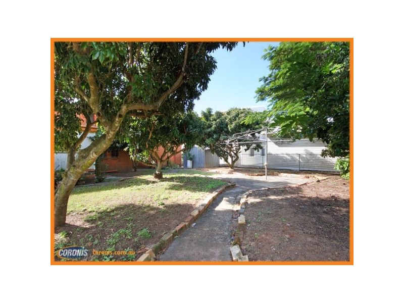 15 Neal Street, Brighton QLD 4017