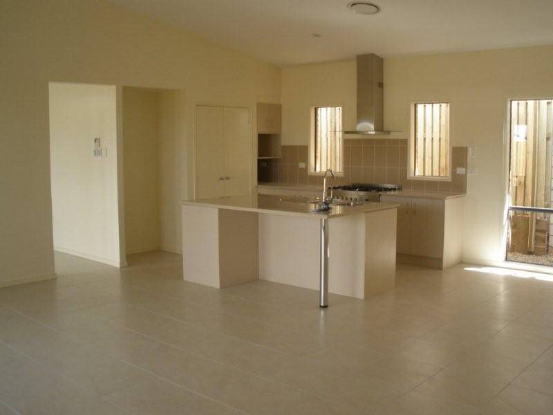 31 Astley Parade, North Lakes QLD 4509