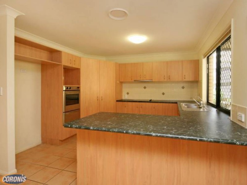 1 Taun Court, Albany Creek QLD 4035