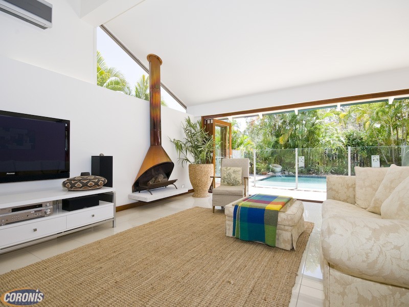 20 Taree Street, Chapel Hill QLD 4069