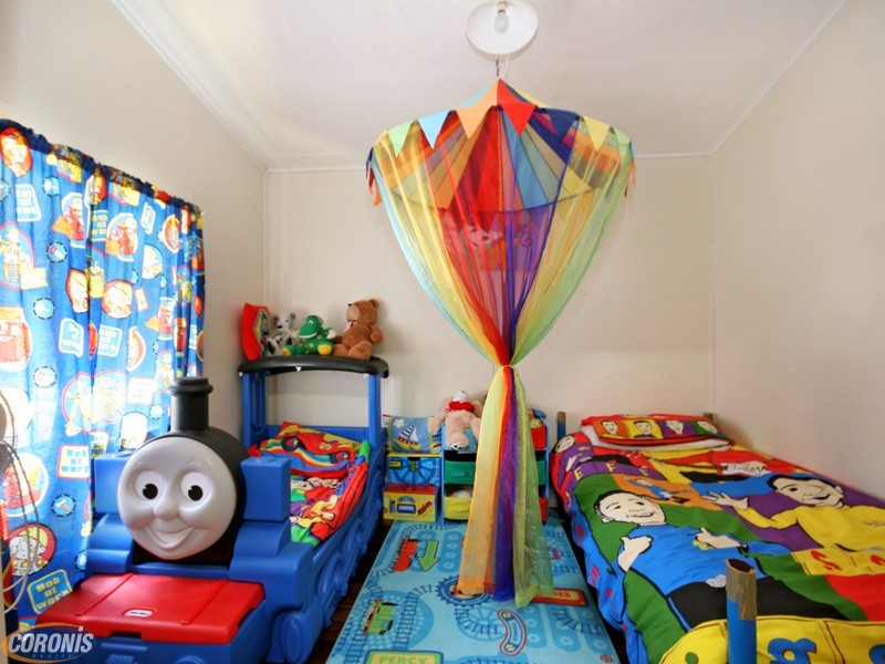 8 Twin View Road, Elimbah QLD 4516