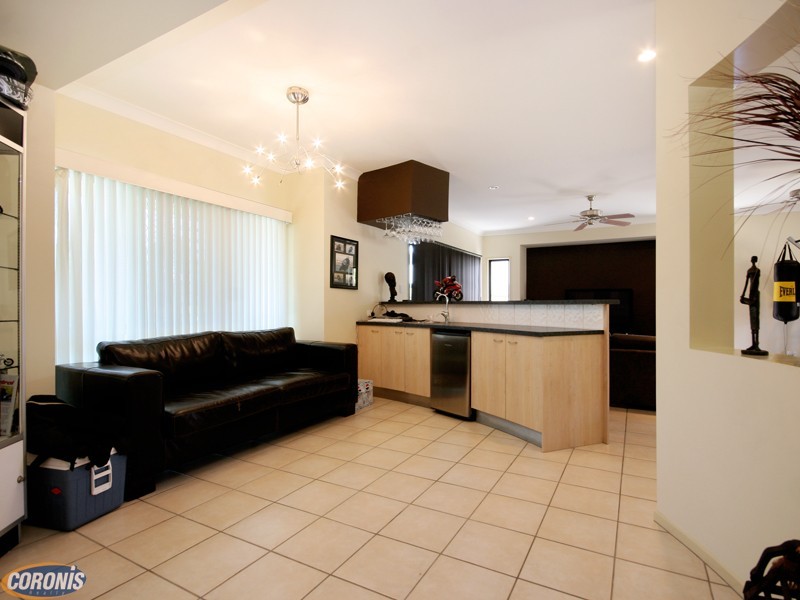 North Lakes QLD 4509