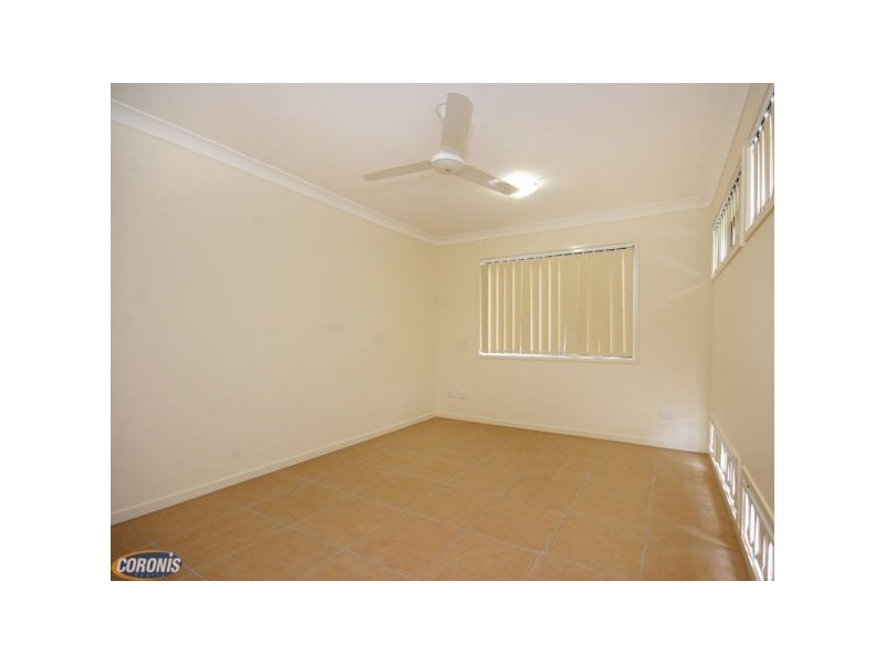 15 Adam Court, Kallangur QLD 4503