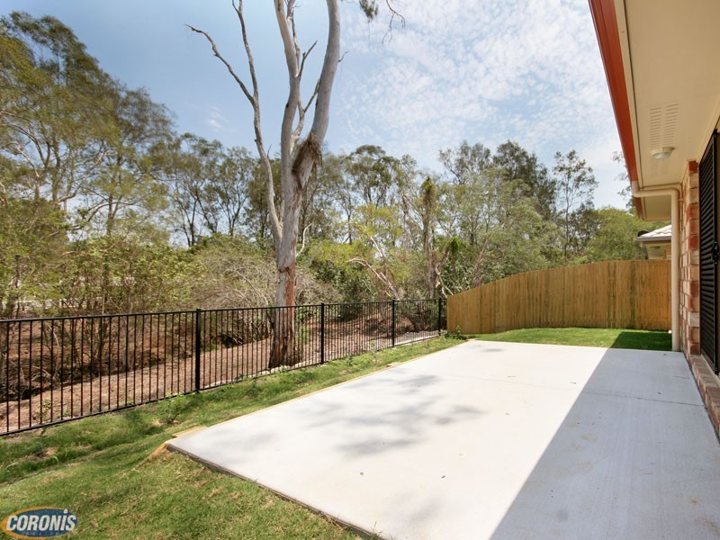 5 Adam Court, Kallangur QLD 4503