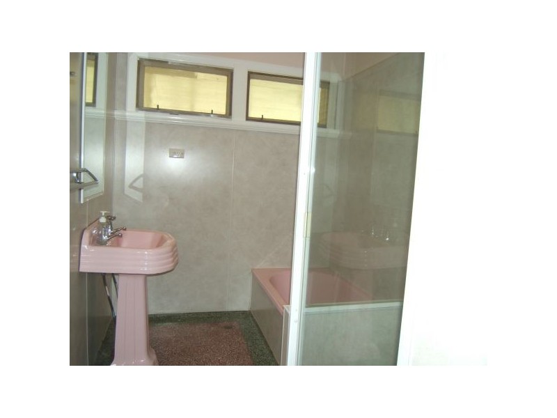 562 Robinson Road, Aspley QLD 4034