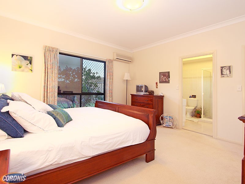 73 Streisand Drive, Mcdowall QLD 4053