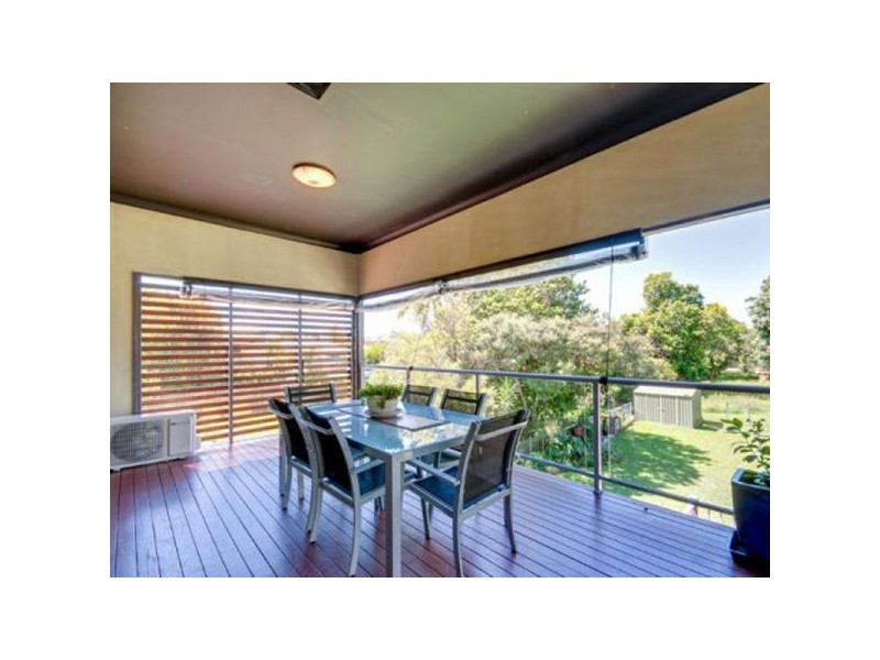 50 Palm Avenue, Shorncliffe QLD 4017