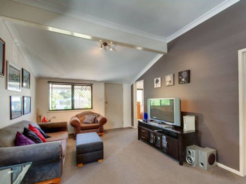 50 Palm Avenue, Shorncliffe QLD 4017