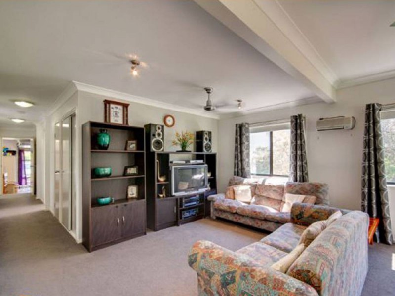 50 Palm Avenue, Shorncliffe QLD 4017