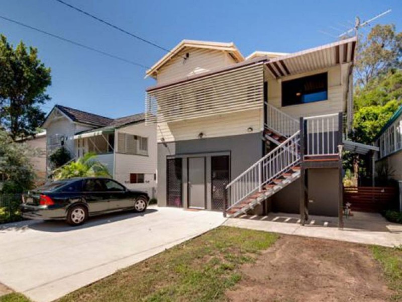 50 Palm Avenue, Shorncliffe QLD 4017