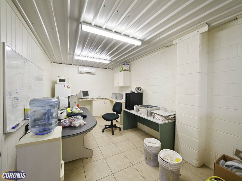 Seventeen Mile Rocks QLD 4073