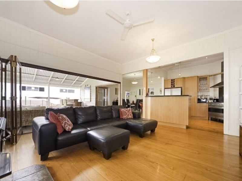 20 Dean Street, Red Hill QLD 4059