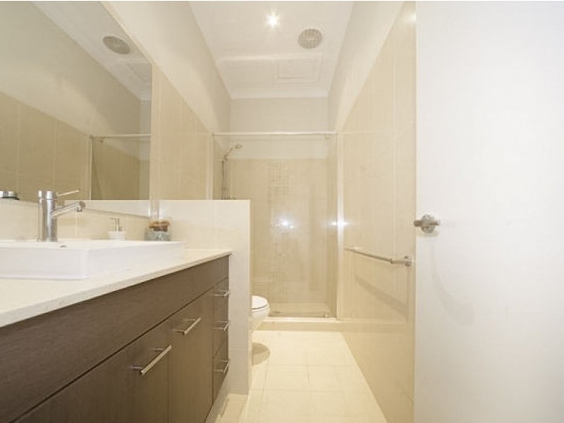 20 Dean Street, Red Hill QLD 4059