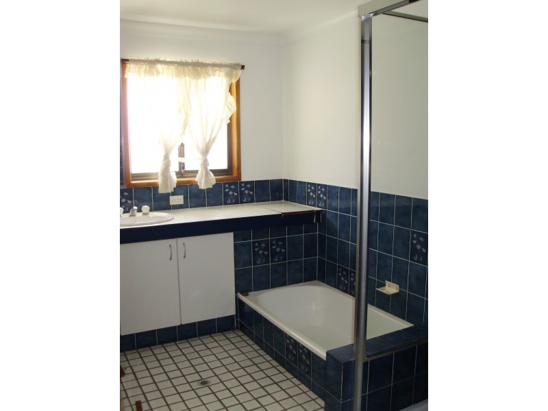 9 Hagman, Stafford Heights QLD 4053