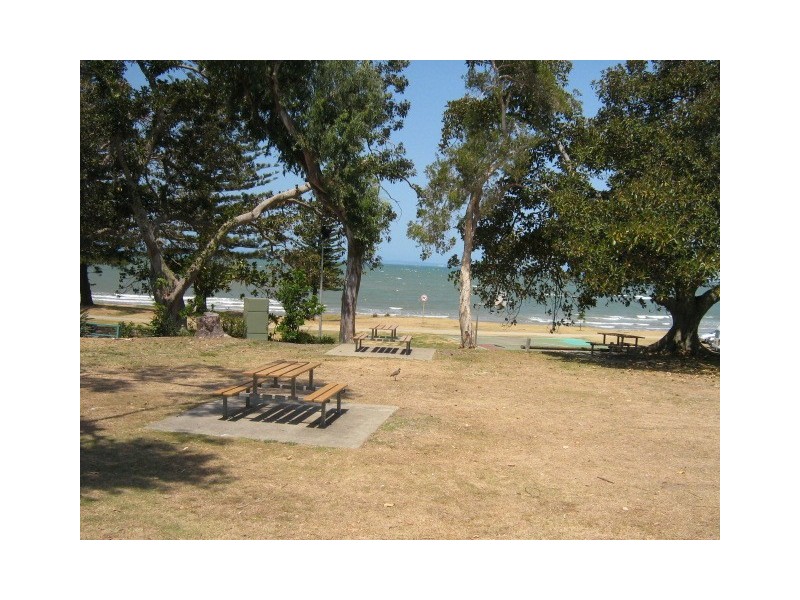 63 Landsborough Avenue, Scarborough QLD 4020