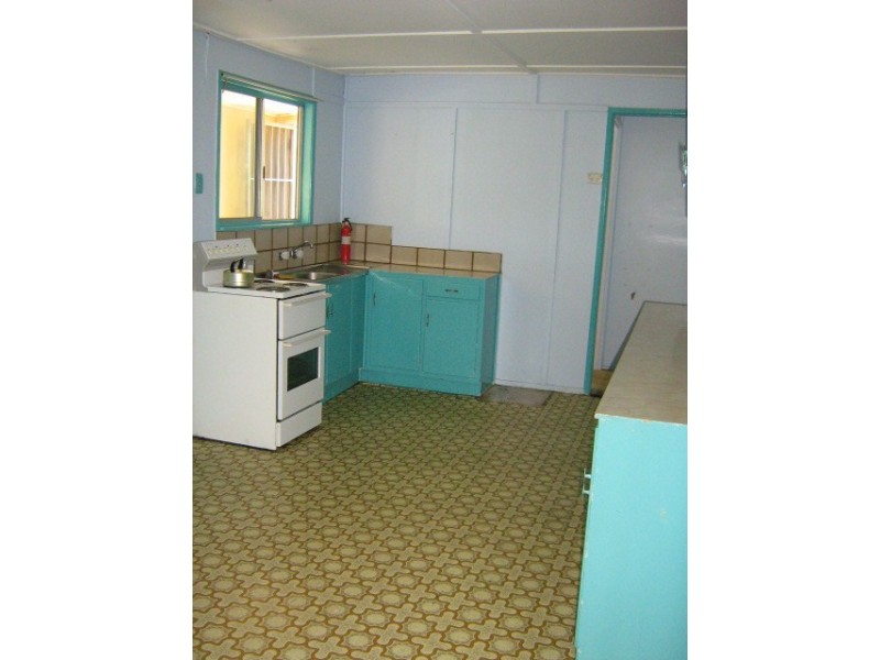 63 Landsborough Avenue, Scarborough QLD 4020