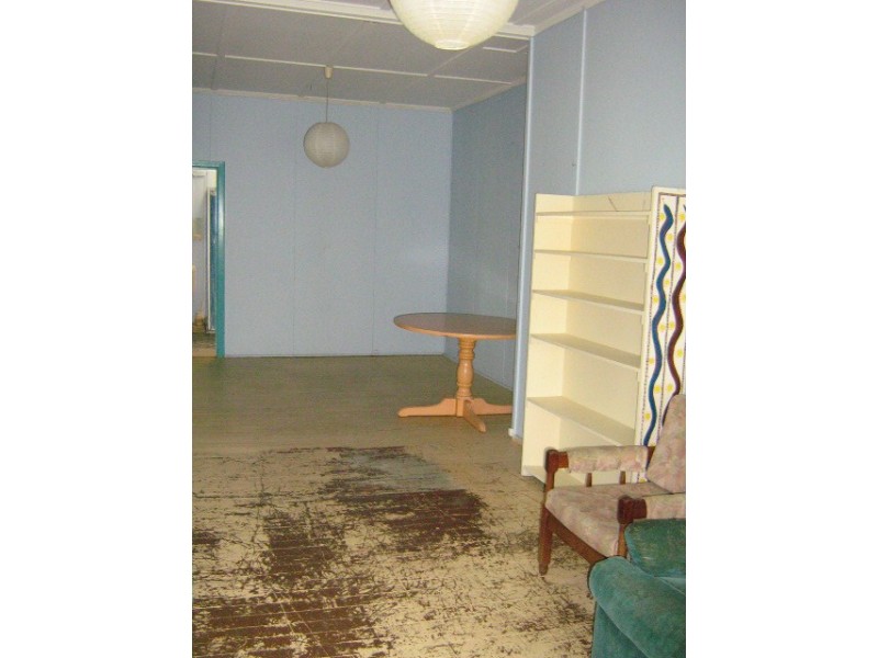 63 Landsborough Avenue, Scarborough QLD 4020