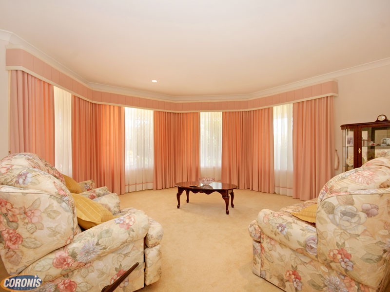 25 Chilton Crescent, North Lakes QLD 4509