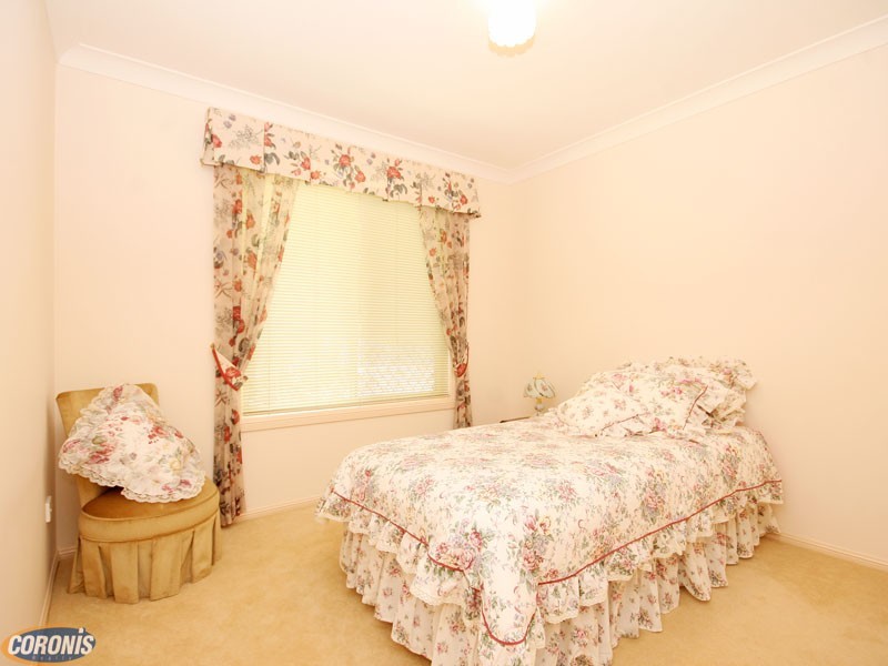 25 Chilton Crescent, North Lakes QLD 4509