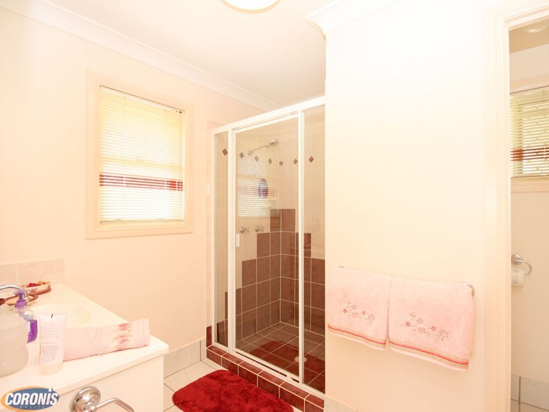 25 Chilton Crescent, North Lakes QLD 4509