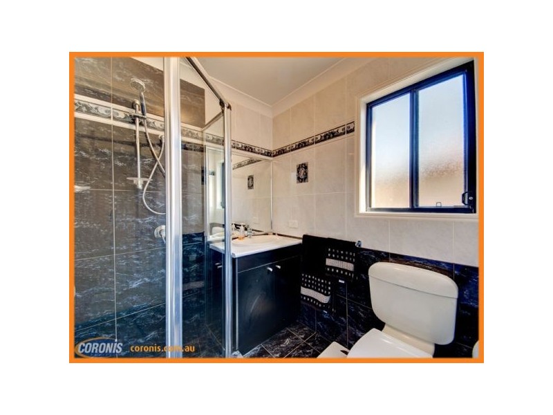 11 Peace Court, Eatons Hill QLD 4037