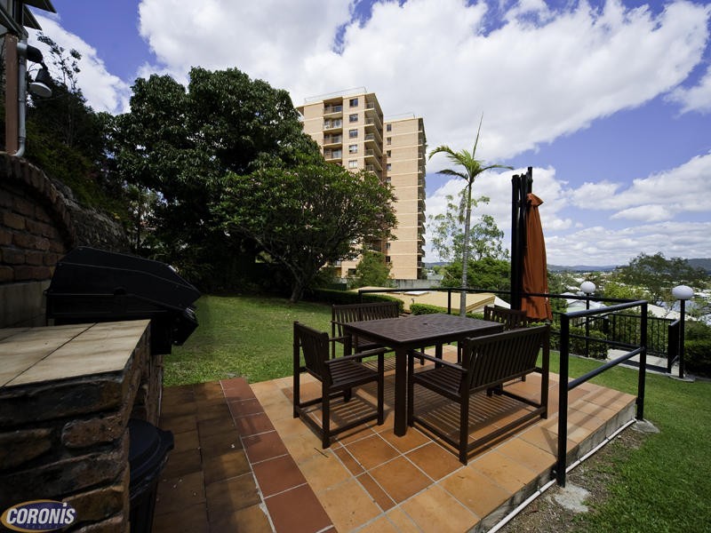 4/72 Lorimer Tce, Kelvin Grove QLD 4059