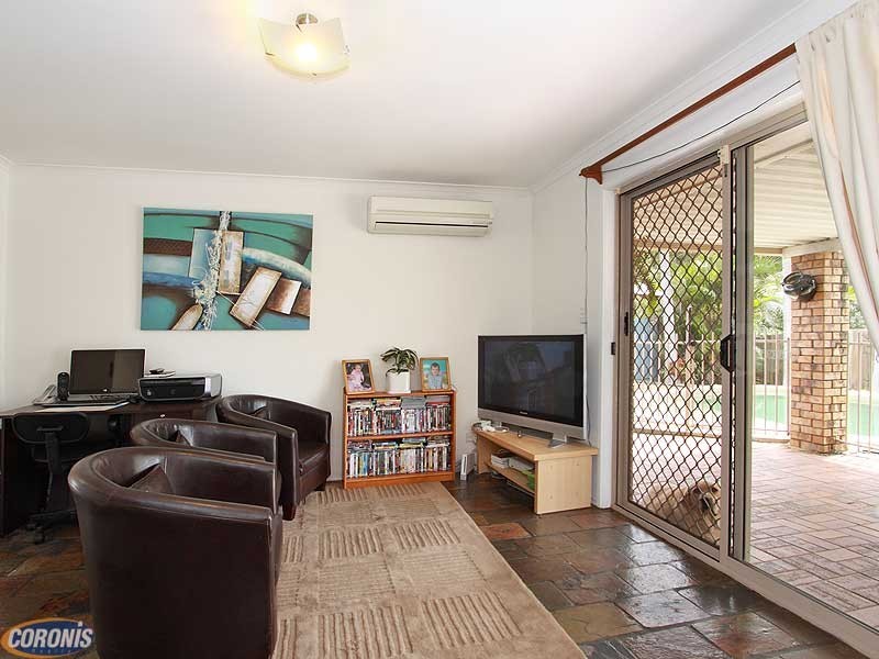 58 McNeill Rd, Kallangur QLD 4503