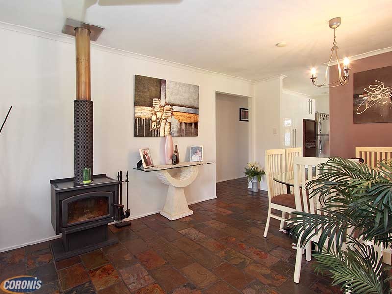 58 McNeill Rd, Kallangur QLD 4503