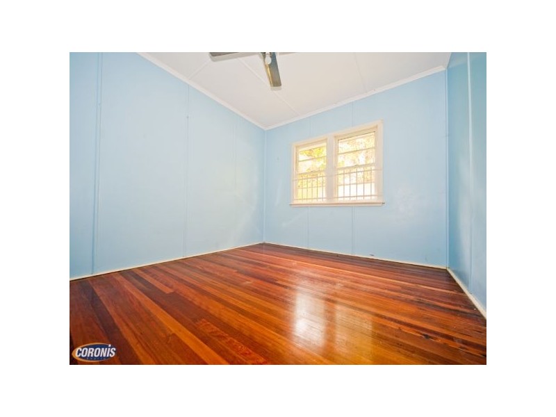 8 Gary Street, Morningside QLD 4170
