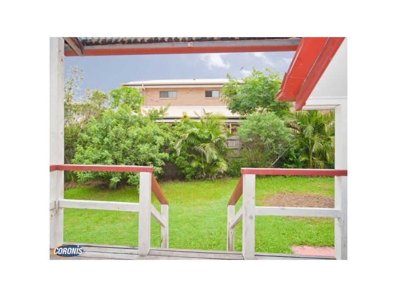 8 Gary Street, Morningside QLD 4170