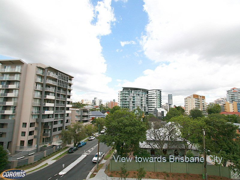 403/9 Castlebar Street, Kangaroo Point QLD 4169