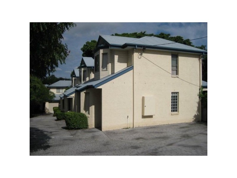 2/35 Manson Parade, Yeronga QLD 4104