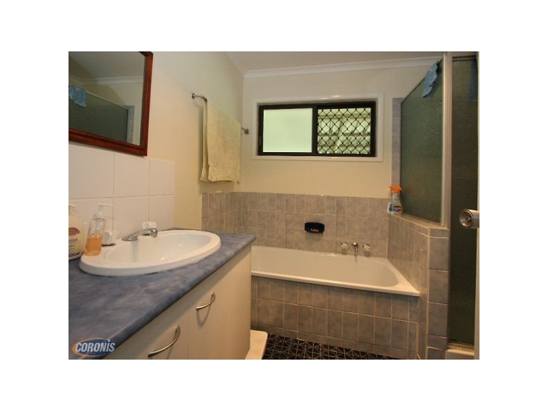 17 Cotswold Street, Morayfield QLD 4506