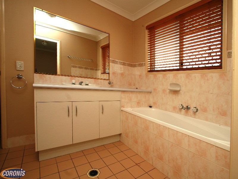 2 Gordonia Street, Morayfield QLD 4506