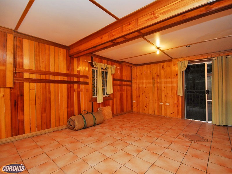 Arana Hills QLD 4054