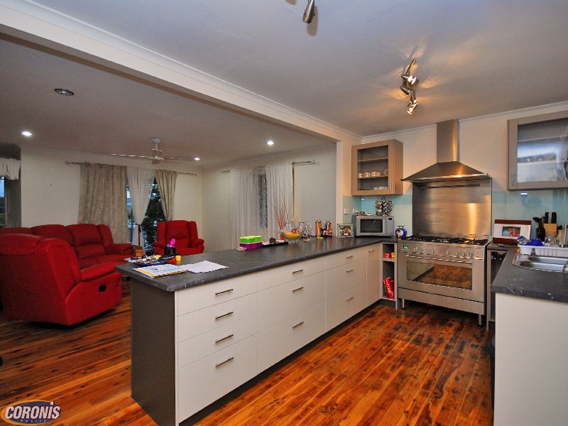 Arana Hills QLD 4054